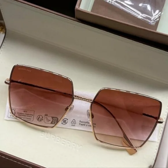 BURBERRY Sunglasses BE 3133 133713 Daphne Rose Gold Gradient Pink - Picture 9 of 12